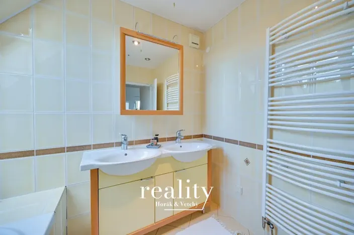 Prodej rodinného domu, Znojmo, 480 m2