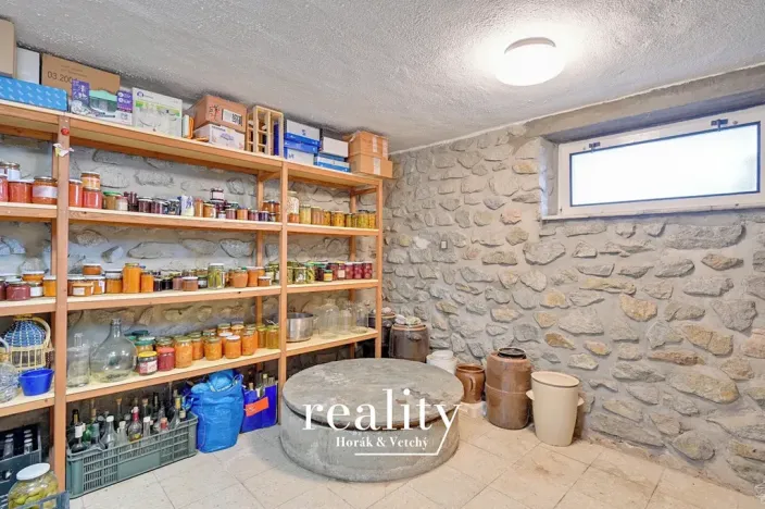 Prodej rodinného domu, Znojmo, 480 m2