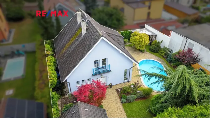 Prodej rodinného domu, Praha - Lochkov, V oudolku, 183 m2