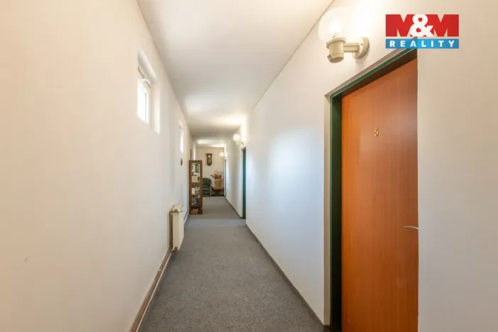 Prodej rodinného domu, Očihov - Očihovec, 500 m2