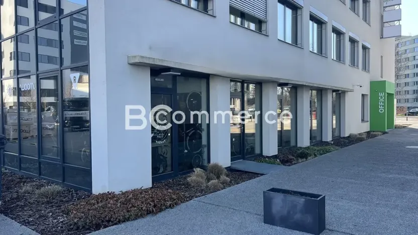 Pronájem obchodního prostoru, Brno, 125 m2