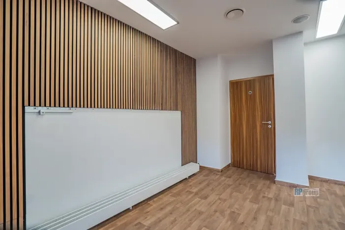 Prodej obchodního prostoru, Praha - Hlubočepy, Hlubočepská, 104 m2