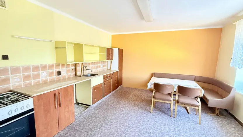 Prodej rodinného domu, Rataje - Sobělice, 160 m2