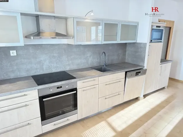 Pronájem bytu 3+kk, Benešov, Dukelská, 74 m2