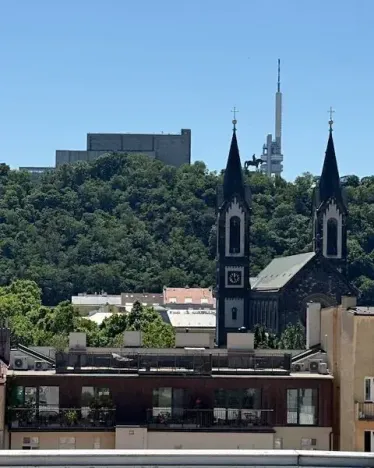 Pronájem bytu 2+kk, Praha - Karlín, Rohanské nábřeží, 80 m2