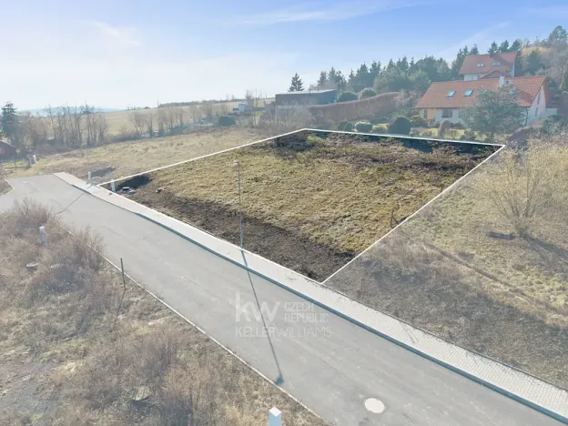 Prodej pozemku pro bydlení, Černolice, 1066 m2