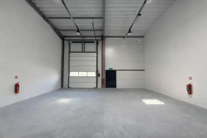 Pronájem skladu, Mělník, 193 m2