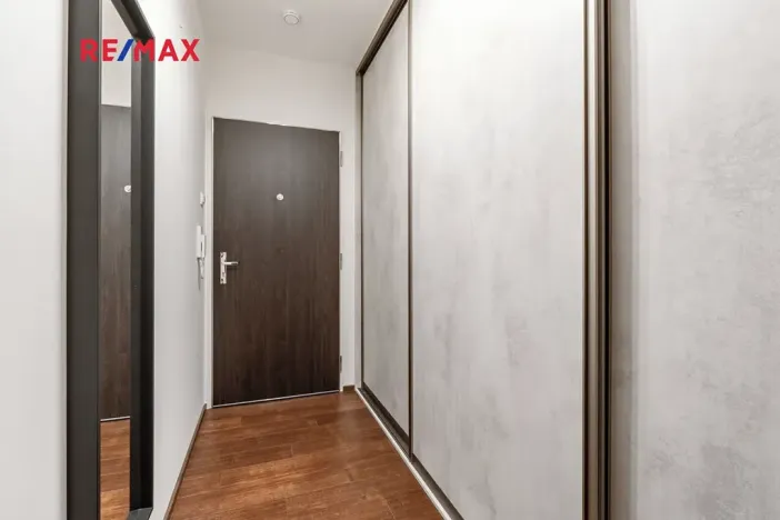 Pronájem bytu 1+kk, Praha - Chodov, Šternovská, 30 m2