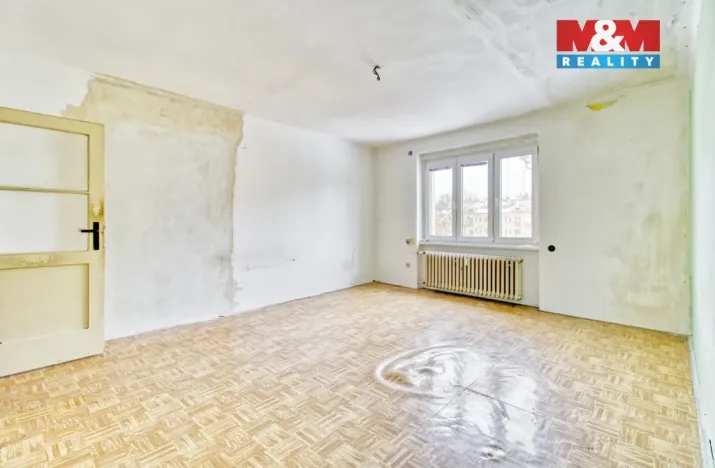 Prodej bytu 2+1, Ostrov, Myslbekova, 63 m2