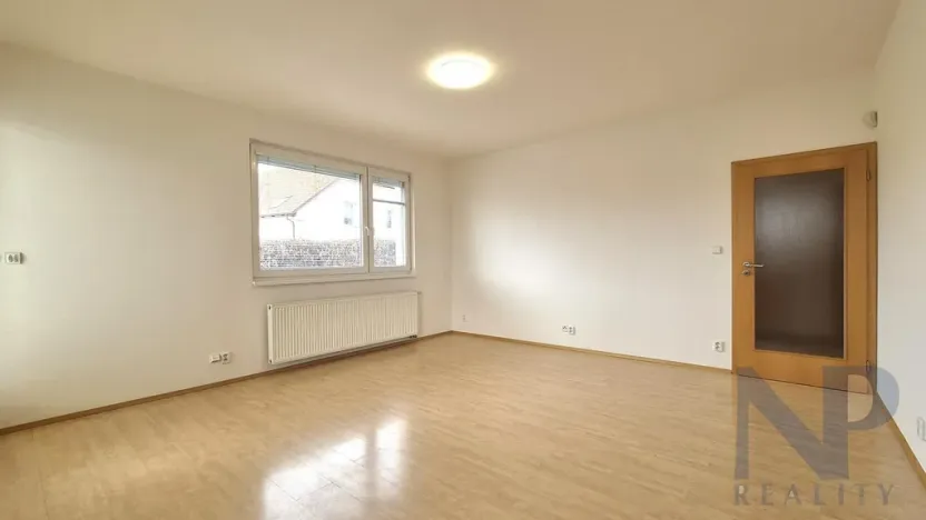 Pronájem bytu 2+kk, Praha - Pitkovice, Žampiónová, 59 m2