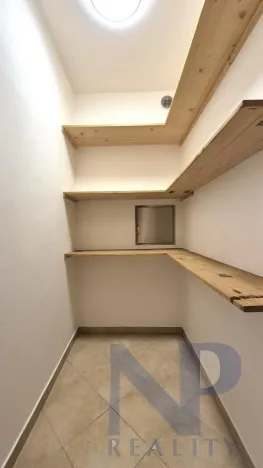 Pronájem bytu 2+kk, Praha - Pitkovice, Žampiónová, 59 m2