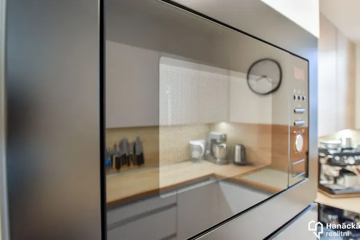 Pronájem bytu 2+kk, Olomouc, Třída Jiřího Pelikána, 53 m2