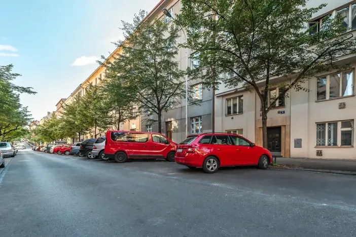 Pronájem bytu 1+1, Praha - Žižkov, Čajkovského, 36 m2