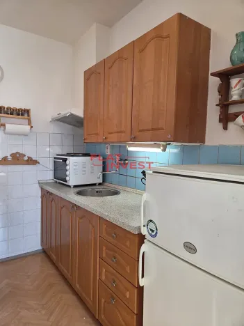 Pronájem bytu 1+1, Praha - Kobylisy, Akátová, 33 m2