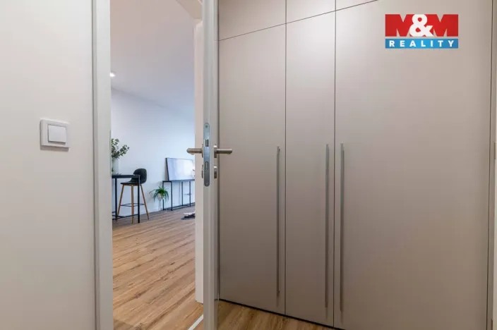 Pronájem bytu 2+kk, Kladno - Dubí, Ke křížku, 45 m2