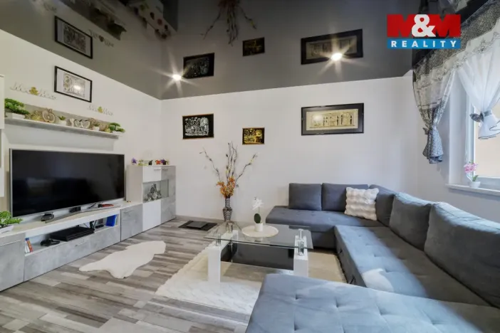 Prodej bytu 2+1, Bukovany, 51 m2