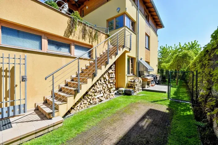 Pronájem bytu 3+kk, Praha - Jinonice, U dětského hřiště, 98 m2