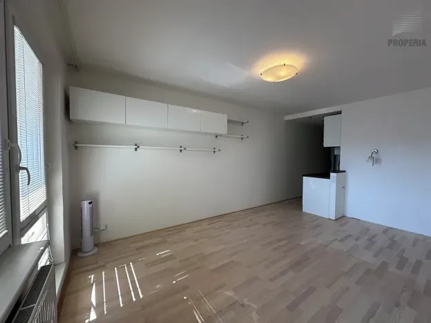 Pronájem bytu 1+kk, Kuřim, Brněnská, 29 m2