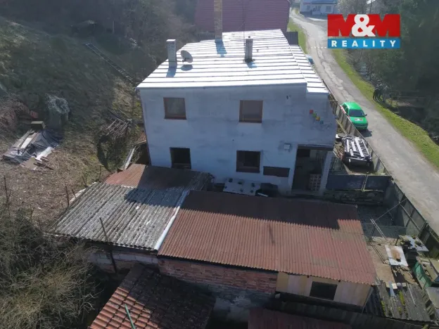 Prodej rodinného domu, Okřesaneč, 243 m2