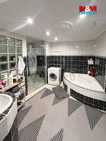 Prodej bytu 2+1, Karlovy Vary, Ondřejská, 78 m2