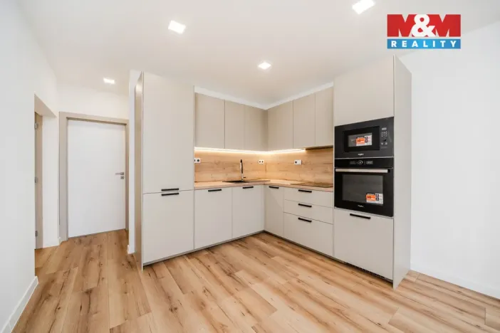 Prodej bytu 4+kk, Frýdek-Místek - Místek, 28. října, 76 m2