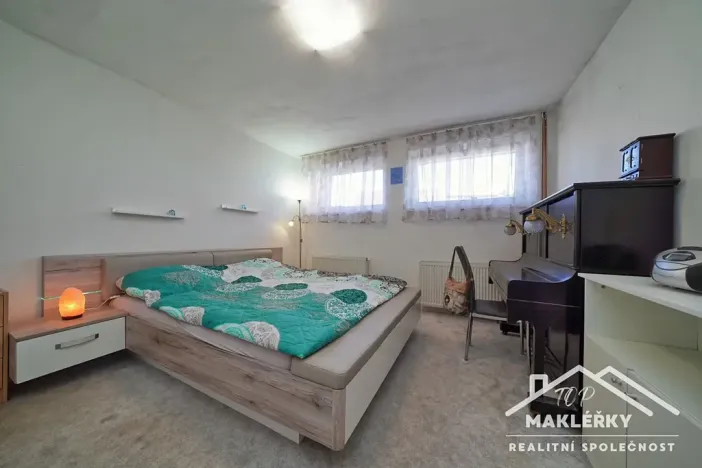 Prodej rodinného domu, Zásmuky, Sladkovského, 186 m2