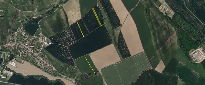 Prodej podílu pole, Uherský Brod, 7704 m2