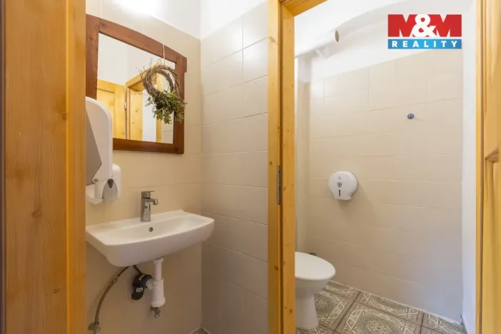 Prodej restaurace, Nedvědice, 96 m2