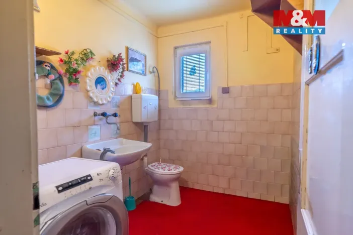 Prodej rodinného domu, Loučovice, 210 m2