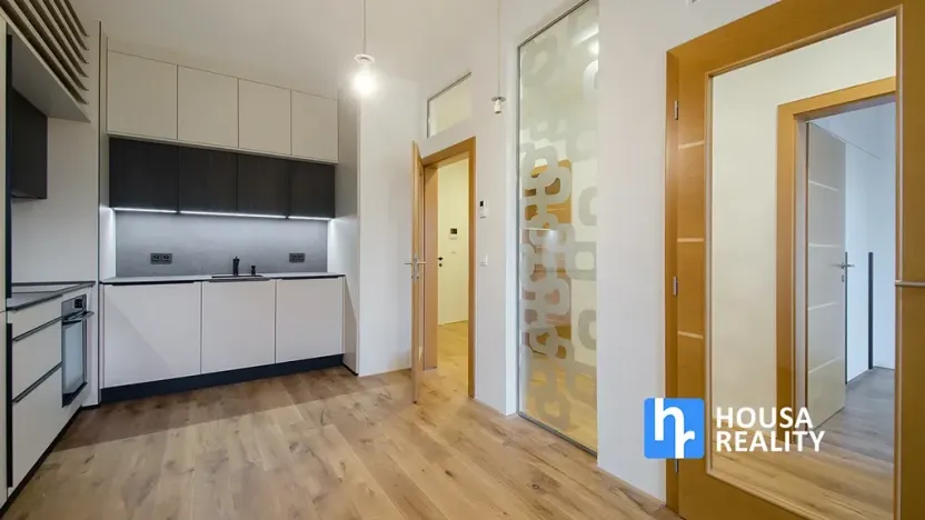 Pronájem bytu 2+kk, Praha - Nusle, Lumírova, 56 m2