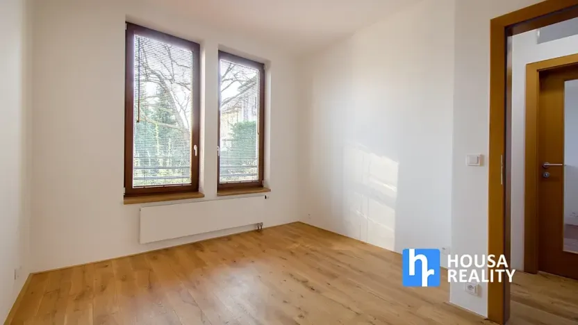 Pronájem bytu 2+kk, Praha - Nusle, Lumírova, 56 m2