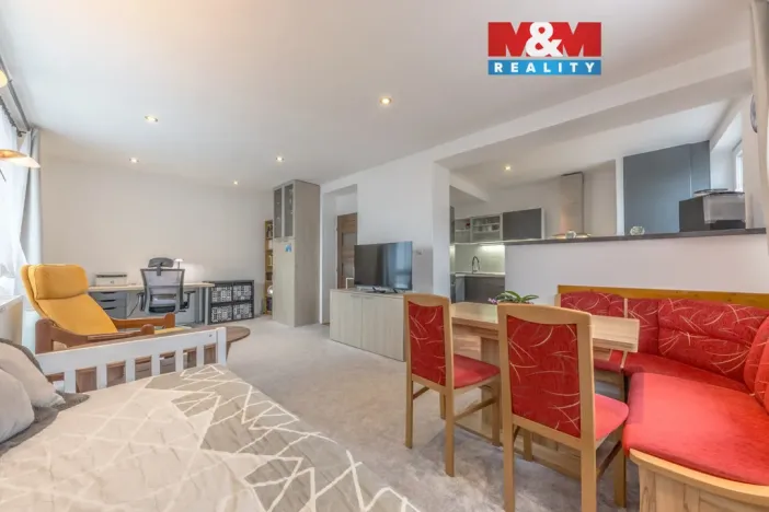 Prodej bytu 3+1, Nymburk, Husova, 68 m2