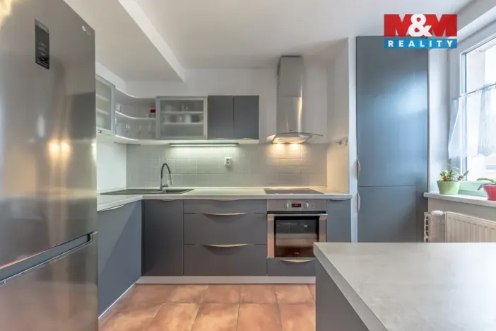 Prodej bytu 3+1, Nymburk, Husova, 68 m2