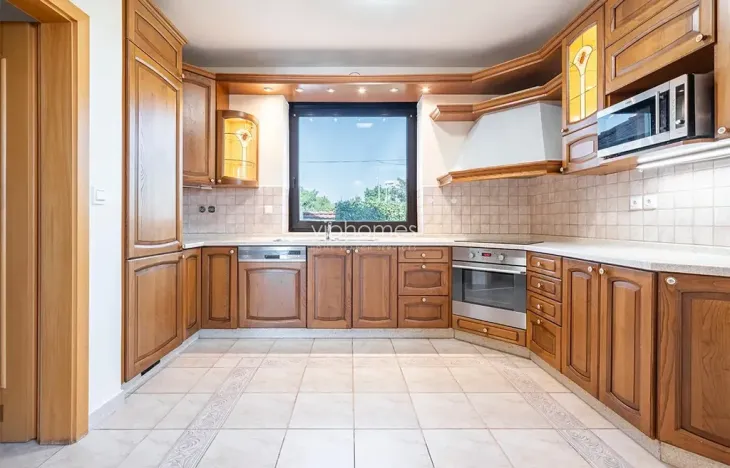 Pronájem rodinného domu, Horoměřice, 280 m2