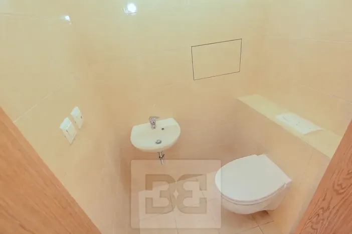 Pronájem bytu 1+kk, Praha - Holešovice, Varhulíkové, 49 m2