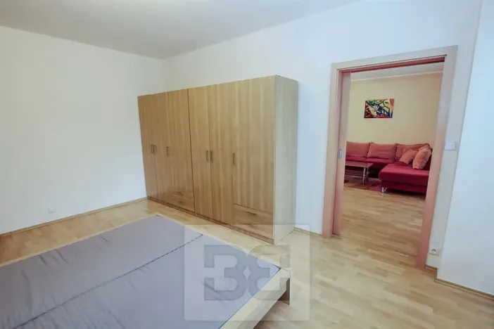 Pronájem bytu 2+kk, Praha - Holešovice, V háji, 54 m2