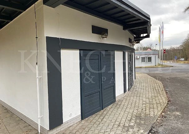 Prodej obchodního prostoru, Cheb - Háje, 70 m2