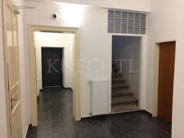 Pronájem kanceláře, Ostrov, Staré nám., 41 m2