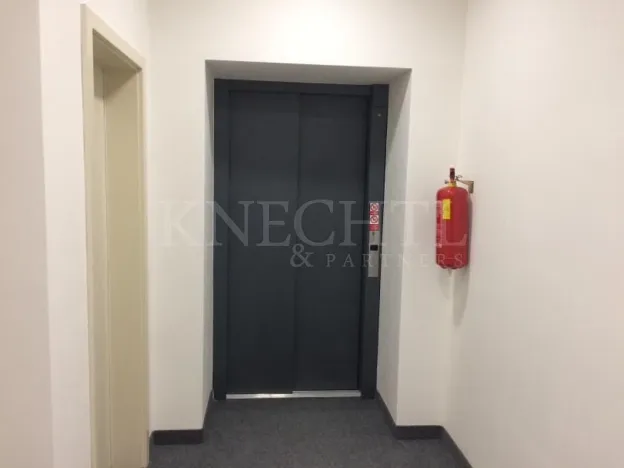 Pronájem kanceláře, Ostrov, Staré nám., 41 m2