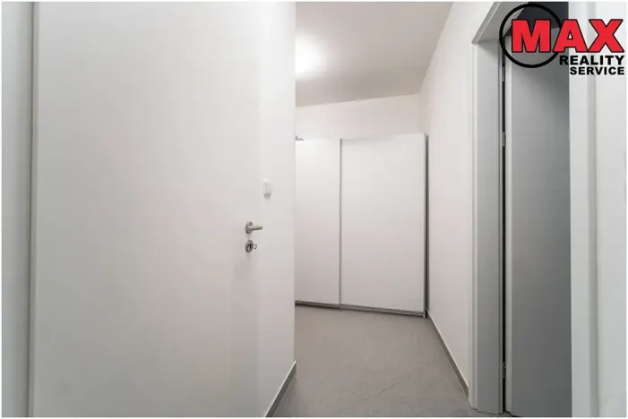 Pronájem bytu 1+kk, Praha - Ruzyně, Stočesova, 35 m2