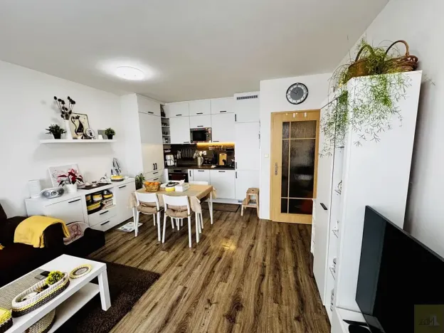 Prodej bytu 2+kk, Praha - Dubeč, Winklerova, 49 m2