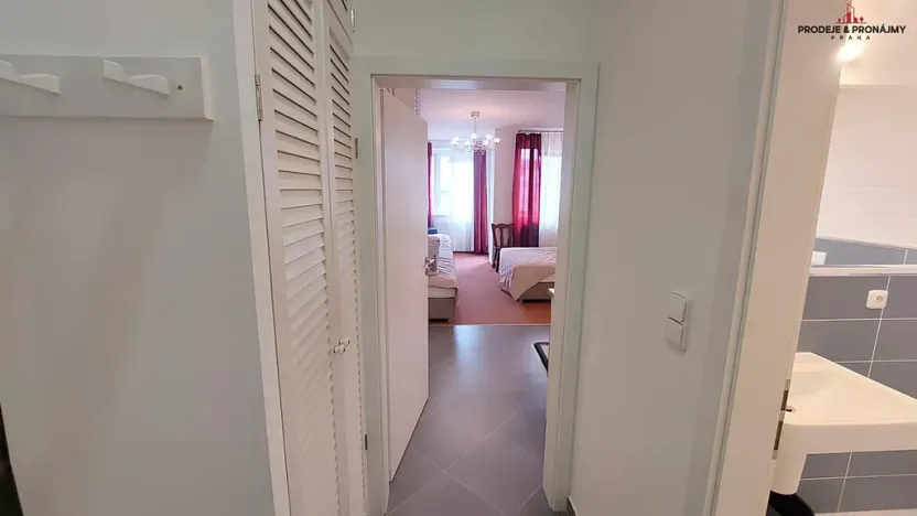 Pronájem bytu 1+kk, Praha - Střížkov, Makedonská, 35 m2