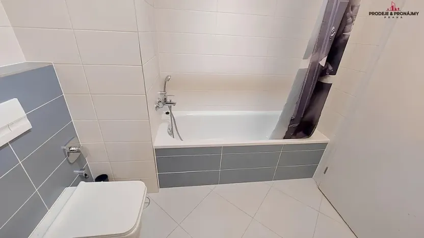 Pronájem bytu 1+kk, Praha - Střížkov, Makedonská, 35 m2