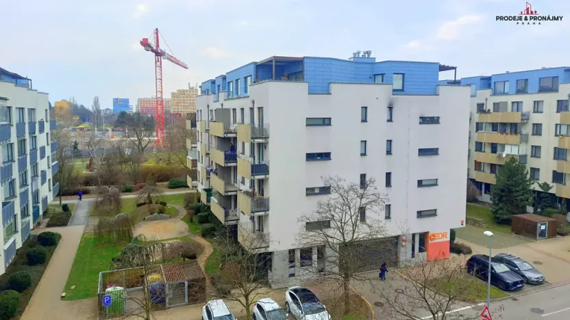 Pronájem bytu 1+kk, Praha - Střížkov, Makedonská, 35 m2