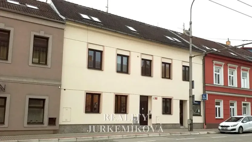 Pronájem bytu 1+kk, České Budějovice, Husova tř., 25 m2
