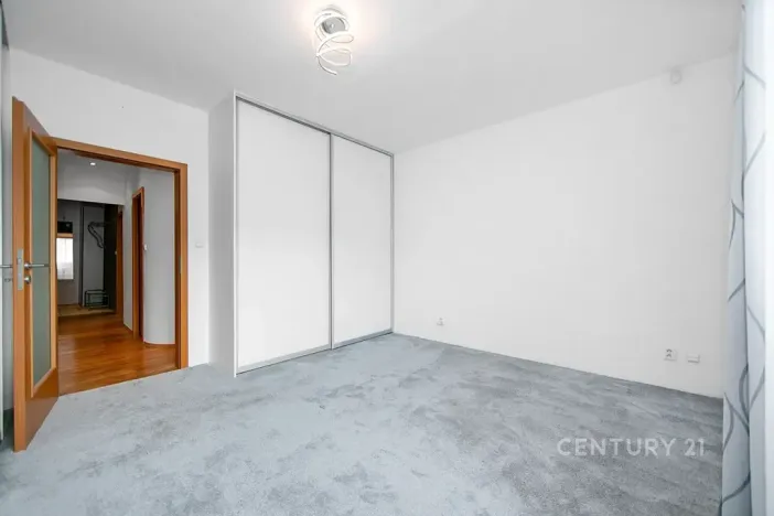 Prodej bytu 3+1, Praha - Hlubočepy, Renoirova, 74 m2