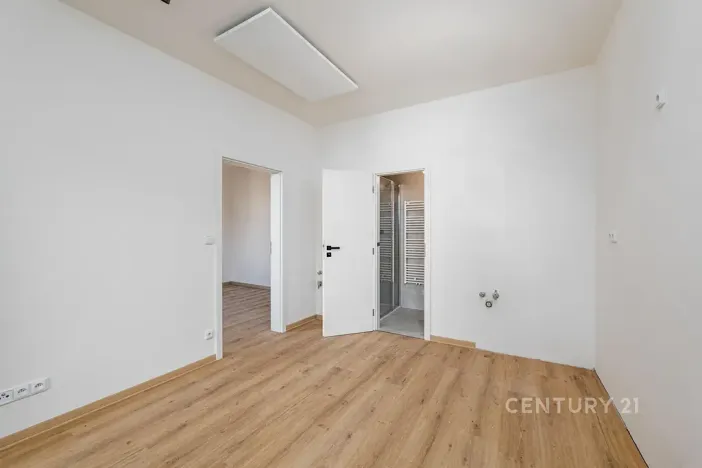 Prodej bytu 2+kk, Plzeň, Radyňská, 33 m2