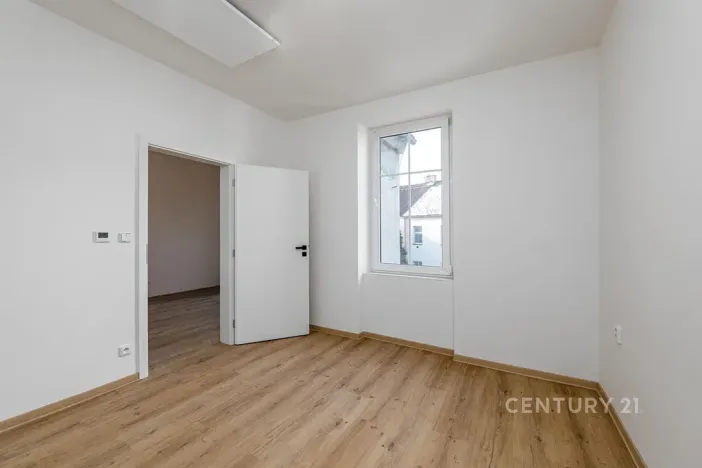 Prodej bytu 2+kk, Plzeň, Radyňská, 33 m2