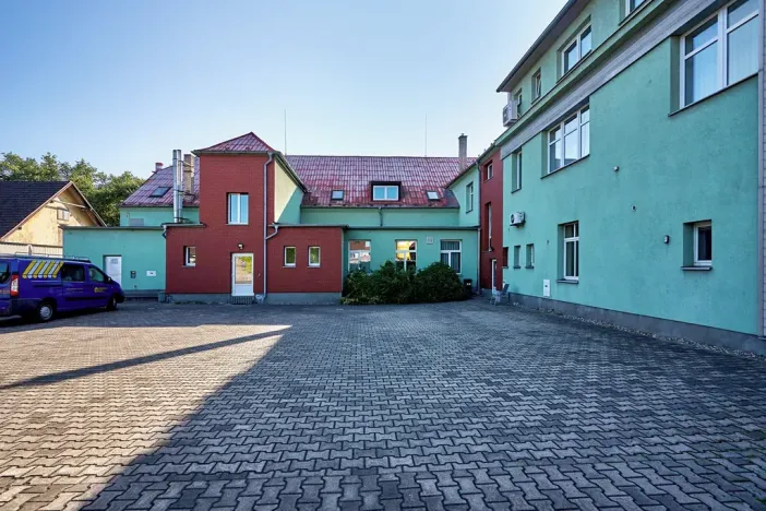 Prodej obchodního prostoru, Kladno, Vrapická, 1614 m2