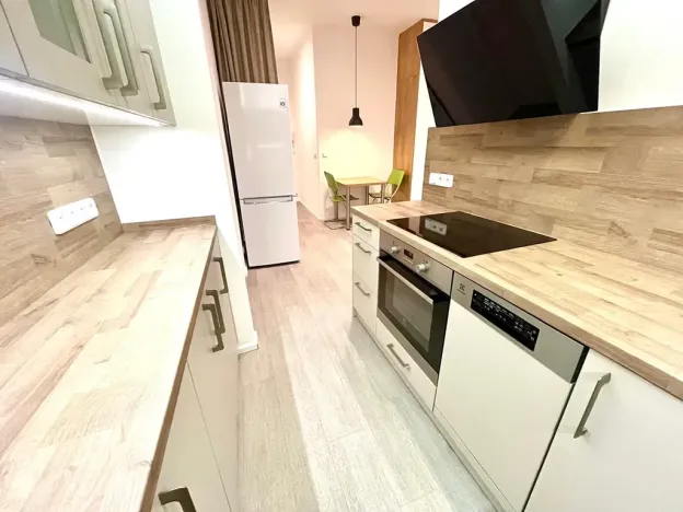 Pronájem bytu 3+1, Praha - Vinohrady, Vinohradská, 85 m2